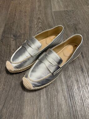 Sam Edelman Women’s Kai Silver Metallic Espadrille Loafers